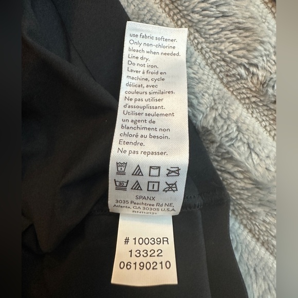 Spanx thinstincts black shapewear tank top base layer - Picture 6 of 10